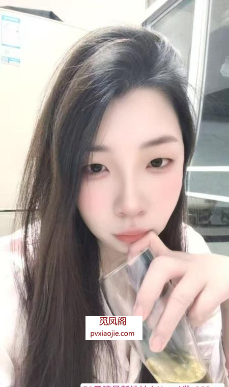蜀山乖巧女神
